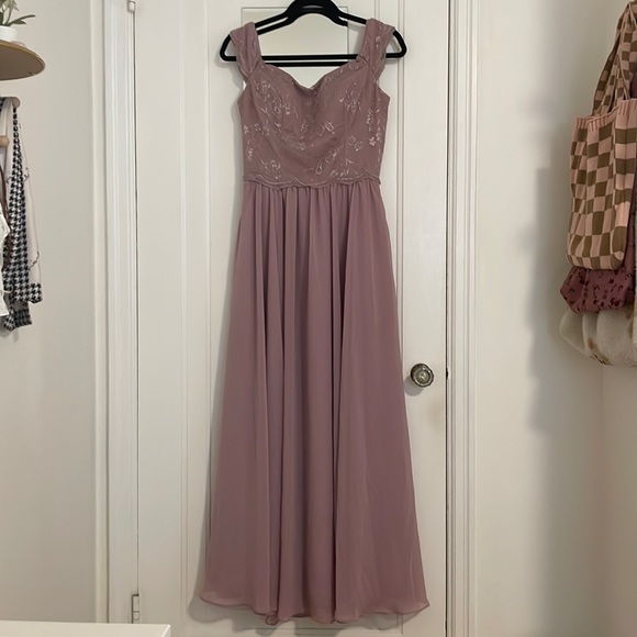 Beautiful Off-the-Shoulder Mauve Maxi Dress - Picture 3 of 6